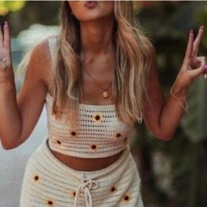 ZARA Crocheted Embroidered  Top Bloggers Favourite flower daisy size M